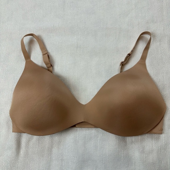 SKIMS Tan Seamless T-Shirt Bra - Picture 1 of 4